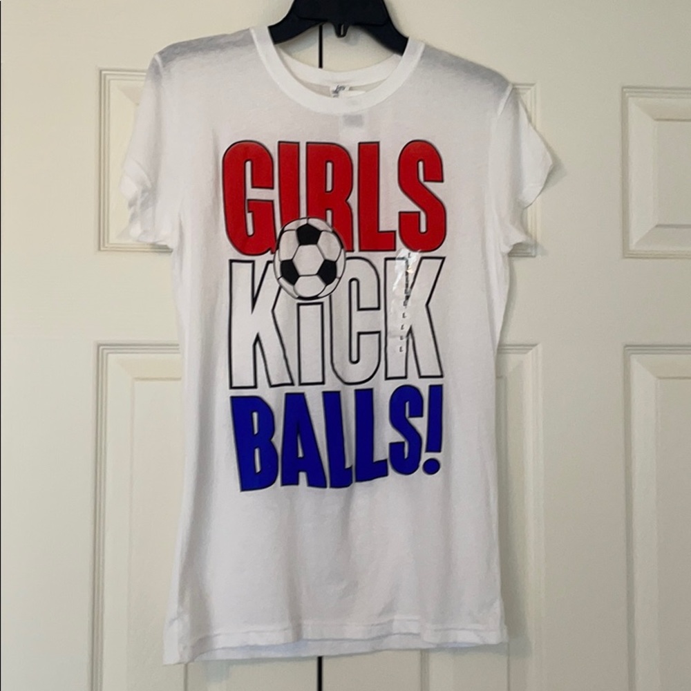 Soccer T-shirt Girls Kick Balls Funny Large Junior - Picture 1 of 4